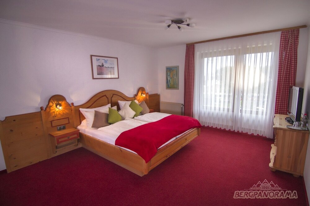 Klassisch Doppel Zimmer Hotel Bergpanorama Pfronten