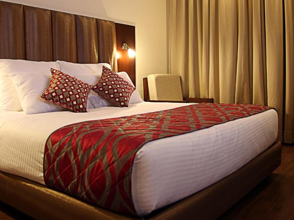 Deluxe Doppel Zimmer mit Balkon Hotel Cama