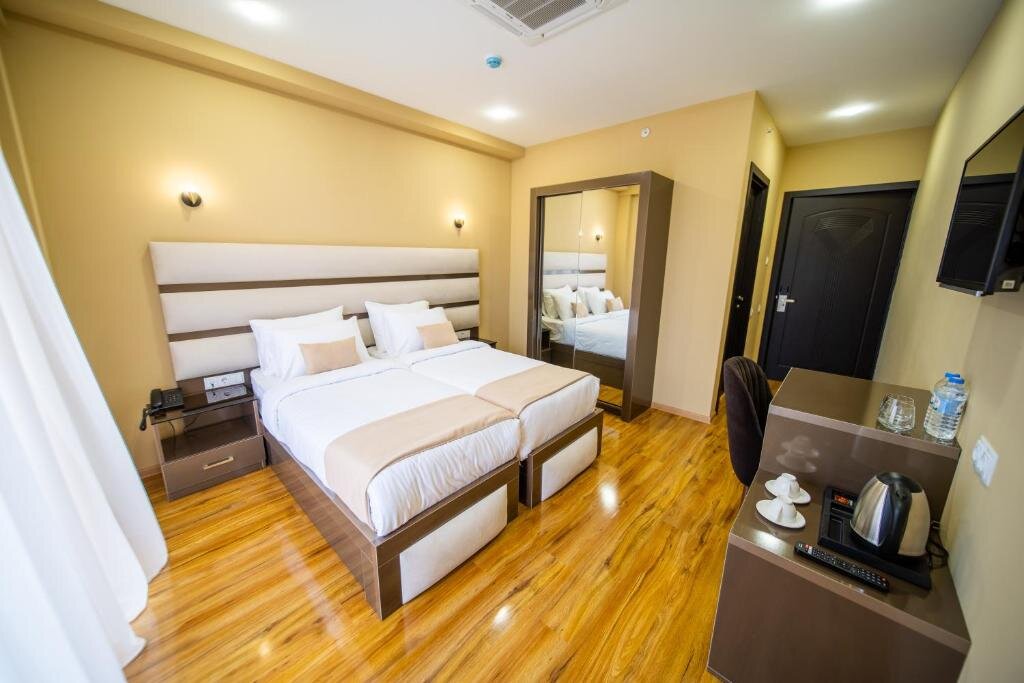 Standard Double room with city view Hotel Residence Plaza