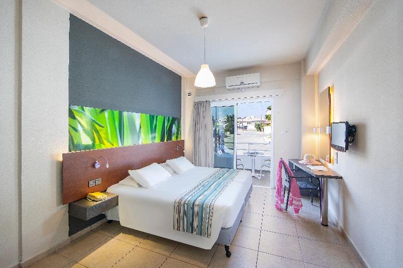 Standard Double room with balcony Mayfair Hotel formerly Smartline Paphos