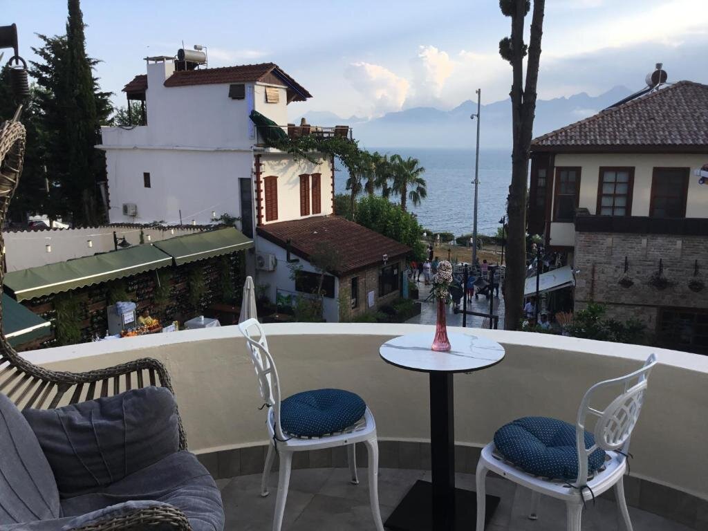 Двухместный номер Deluxe с балконом и с видом на море Mono Hotel