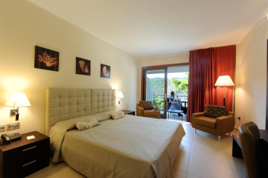 Двухместный номер Superior Pugnochiuso Resort Hotel del Faro