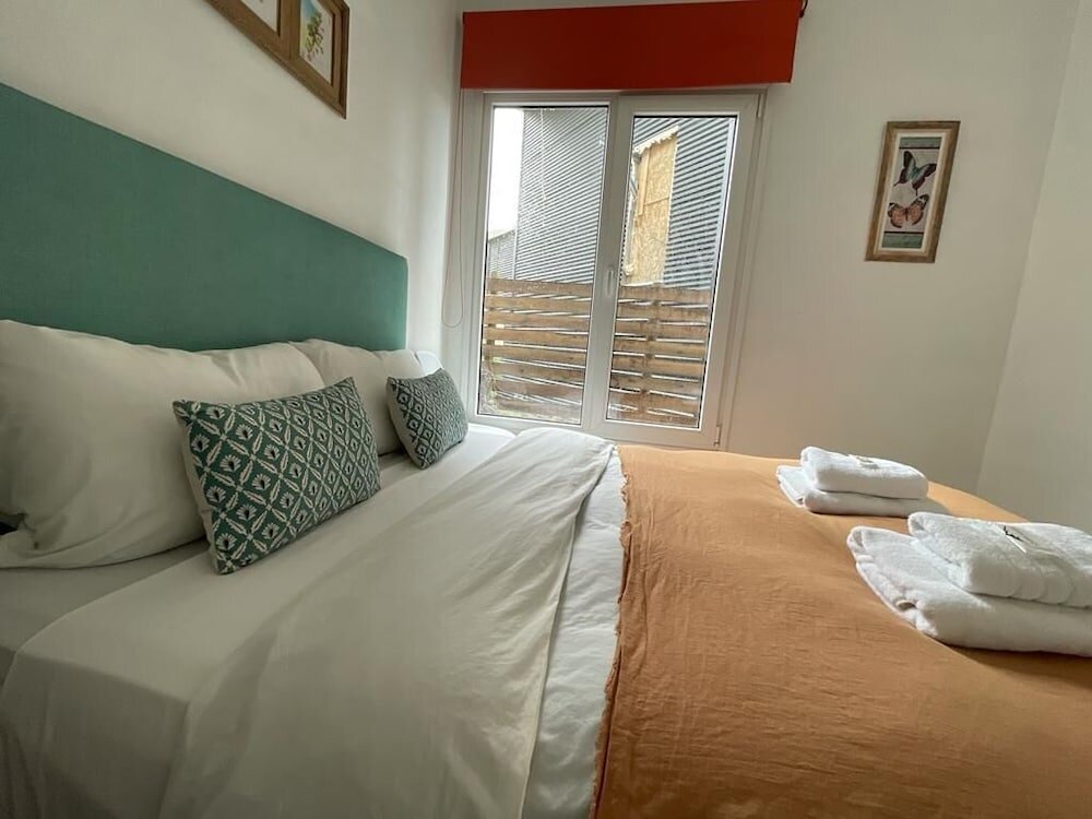 2 Bedrooms Basement Apartment Patagonia Hikes Aparts