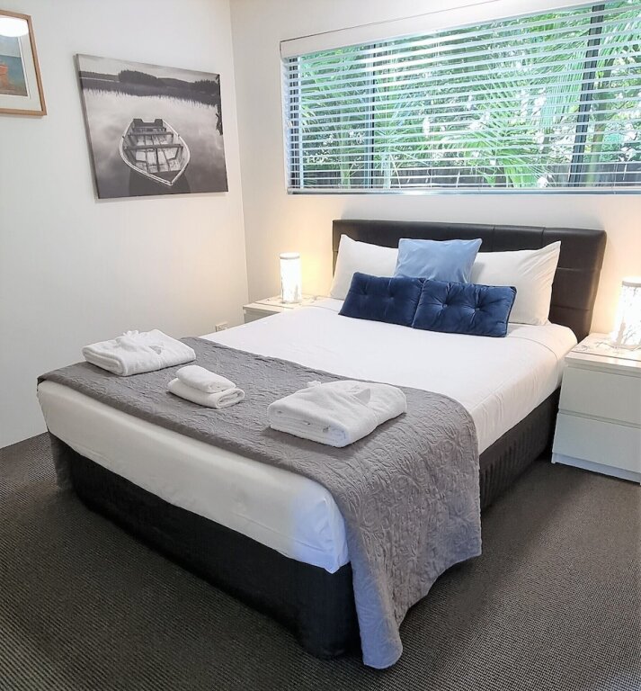 Апартаменты Standard c 1 комнатой с видом на бассейн Noosa River Retreat Apartments - Perfect for Couples & Business Travel