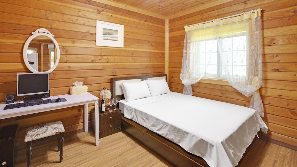 Standard Zimmer 1 Schlafzimmer mit Balkon Hwacheon Parprika Yellow Pension