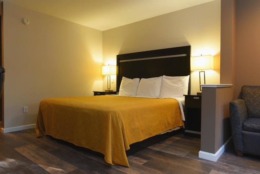 Standard Zimmer Capital Inn and Suites
