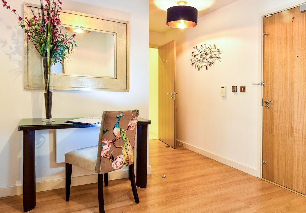 2 Bedrooms Apartment York Central No 2