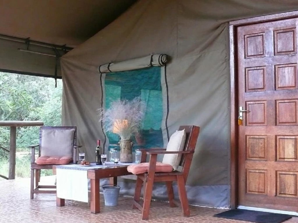 Tienda Baluleni Safari Lodge