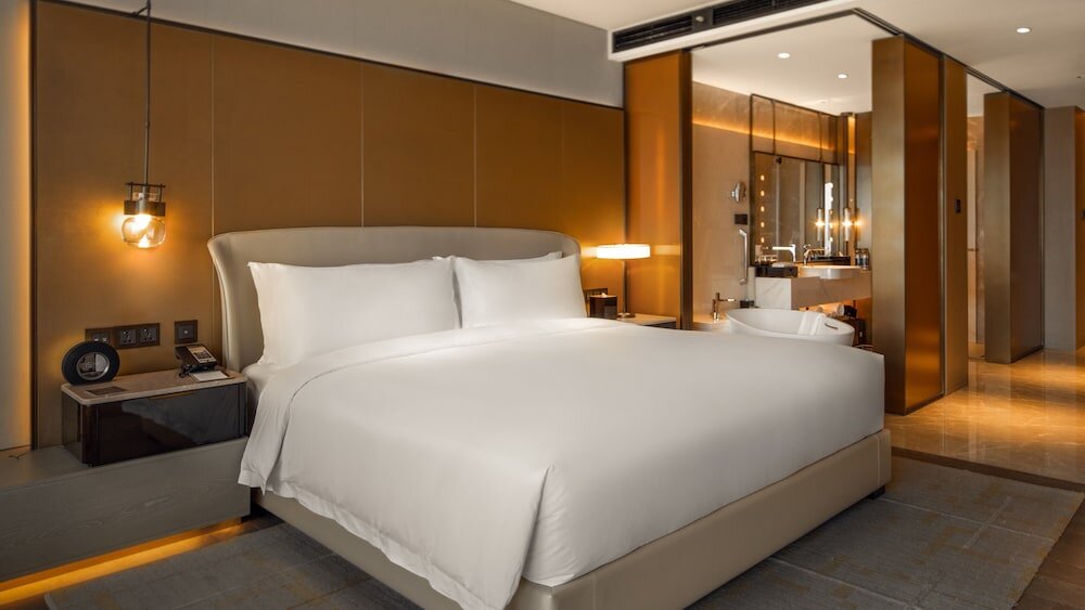 Classic room InterContinental Tianjin Yujiapu Hotel & Residences, an IHG Hotel
