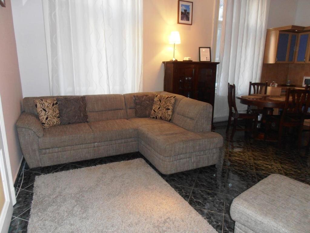 Apartment Liana-Luxury And Central Flat