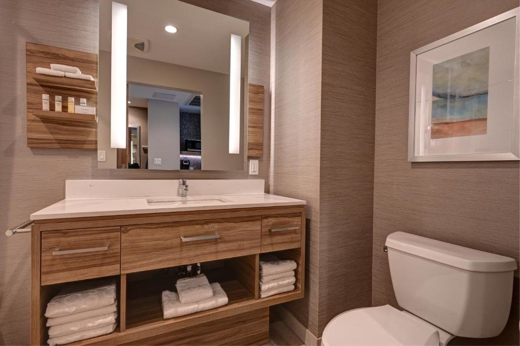 Номер Deluxe Home2 Suites By Hilton Anaheim Resort