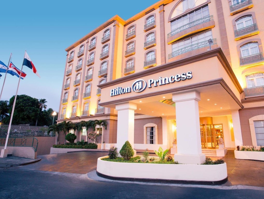 Standard Doppel Zimmer Hilton Princess Managua