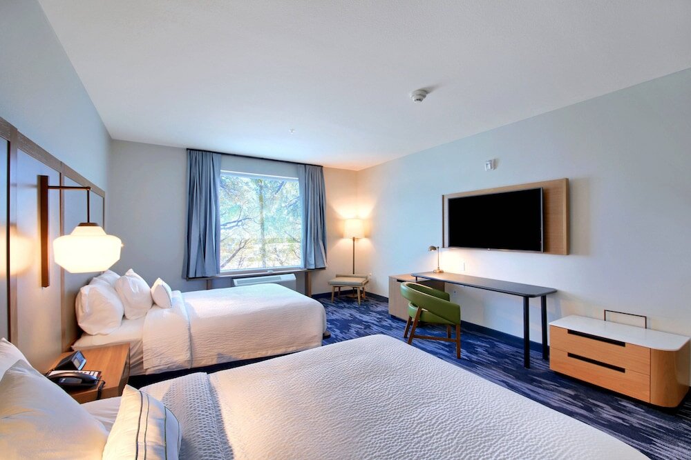 Четырёхместный номер Standard Fairfield Inn & Suites by Marriott Dallas Cedar Hill
