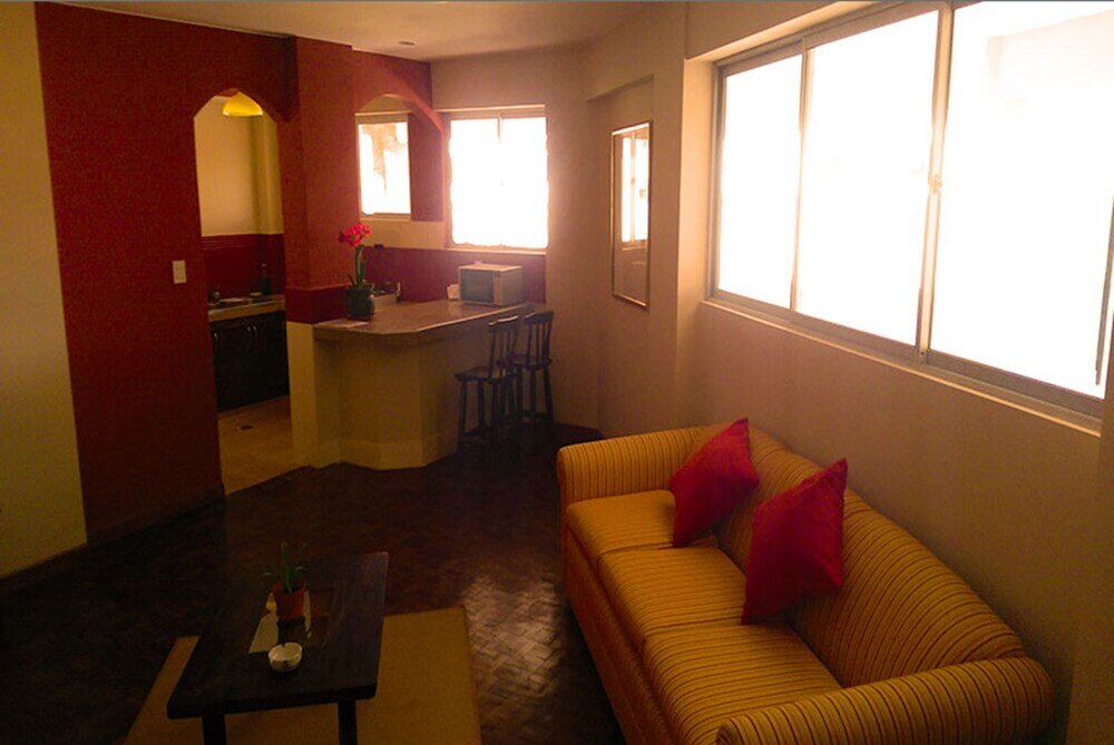 Апартаменты с 3 комнатами Lhamourai Living Apartments