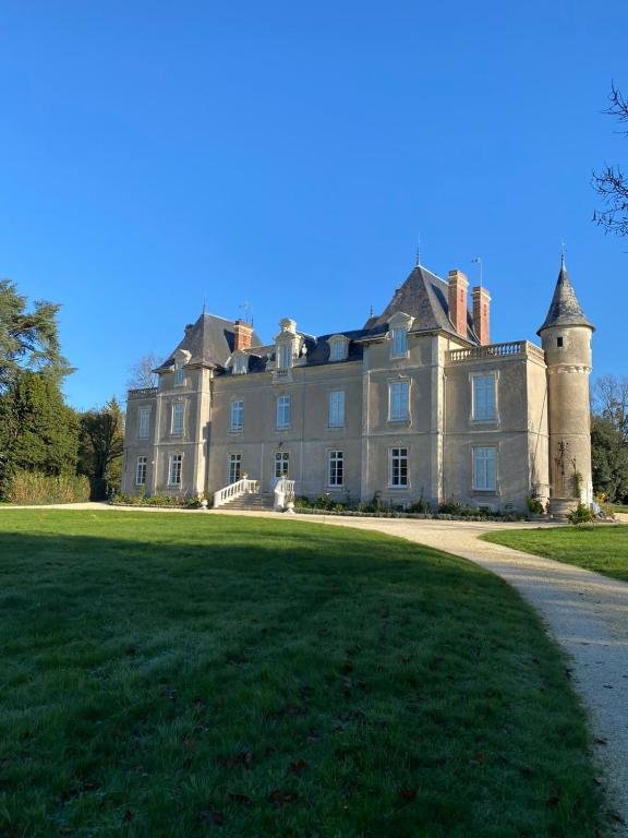 Apartment Château de St-Fulgent, gîte Le Parc