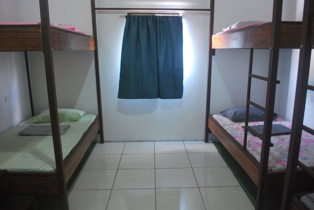 Кровать в общем номере Passifloras Hostel