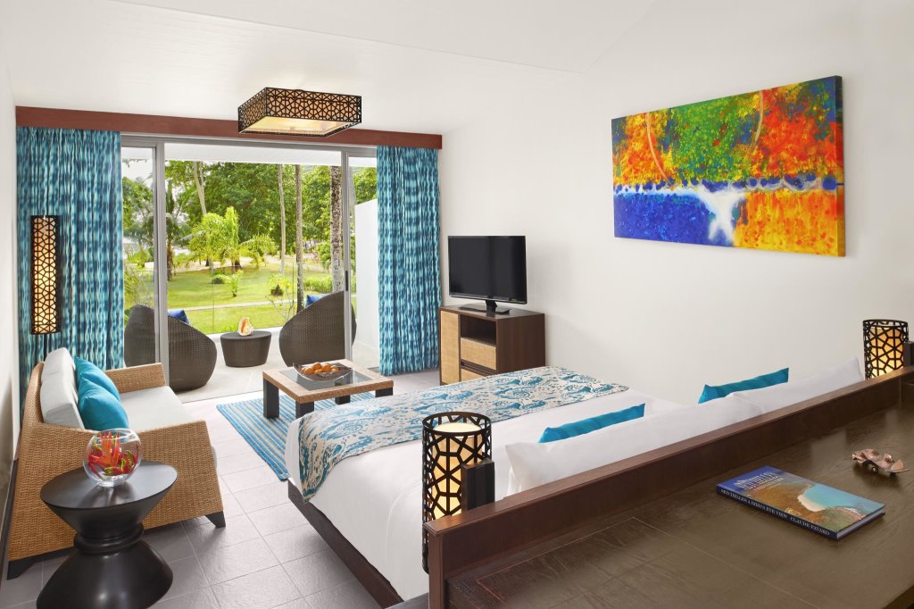 Номер Standard с видом на сад Avani Barbarons Seychelles Resort