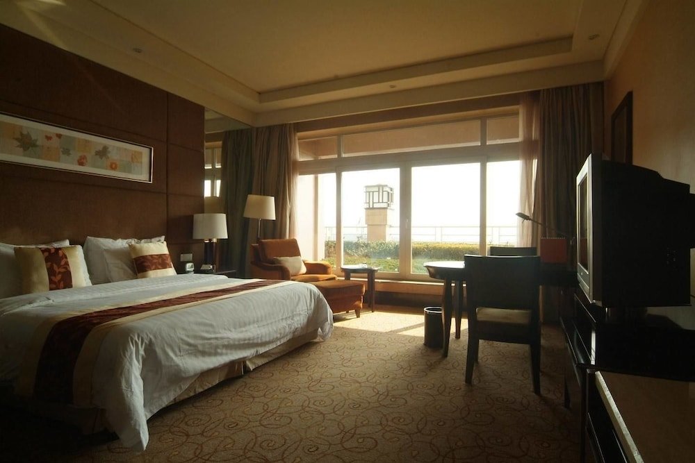 Двухместный номер Deluxe New Century Grand Hotel Xuzhou
