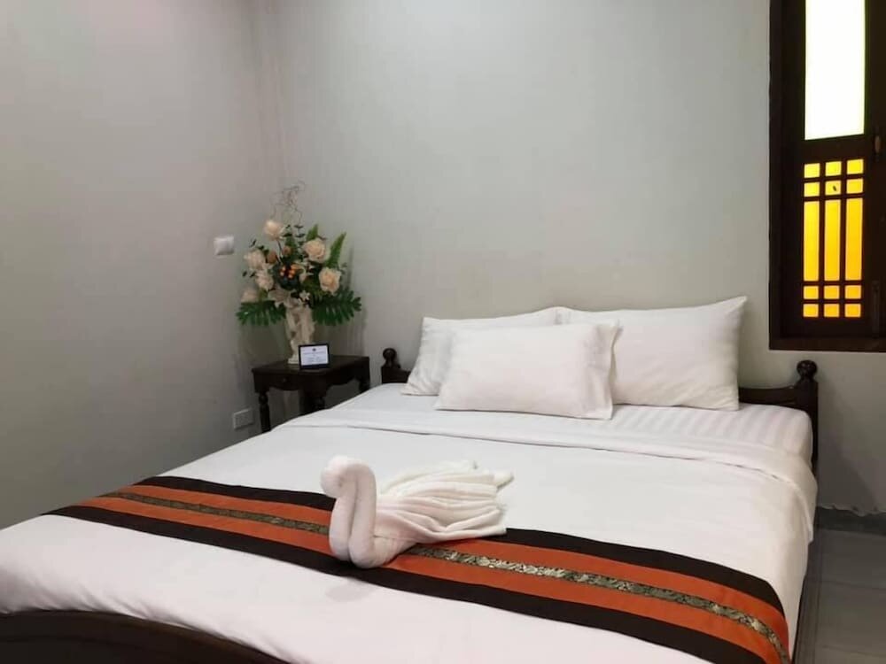 Standard Single room Excellence Villas & Hostel