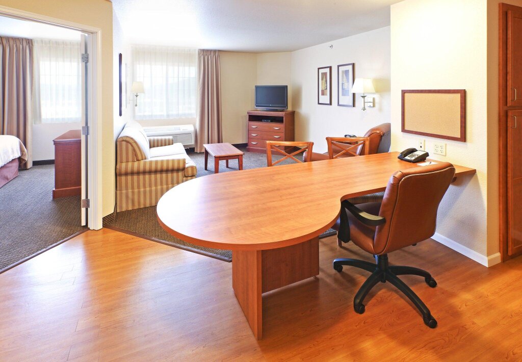 Double suite 1 chambre Candlewood Suites Fayetteville - University of Arkansas, an IHG Hotel