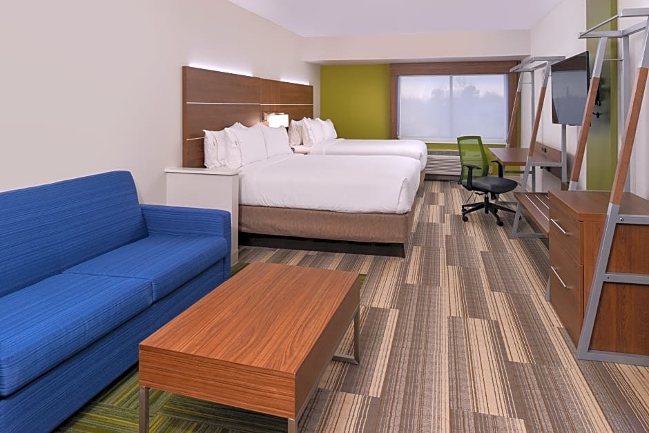 Quadruple suite Holiday Inn Express & Suites Raleigh NE