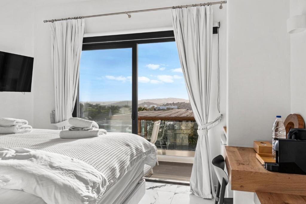 Standard Double room with balcony Bianco a Nero Mykonos