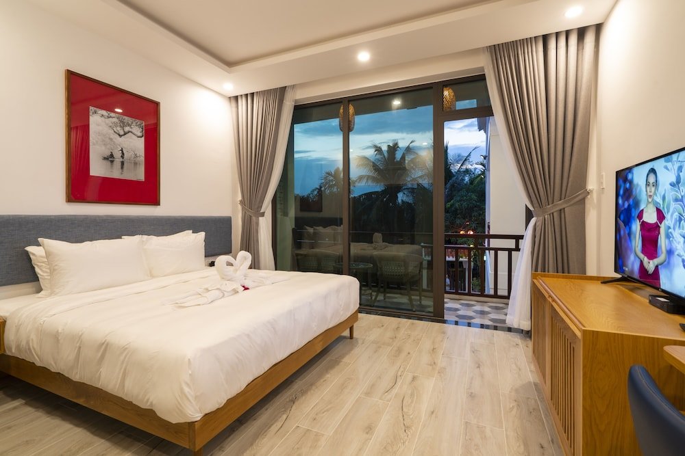 Deluxe Double room with balcony and with view Chieu Ha Village-The Spirit of Riverside