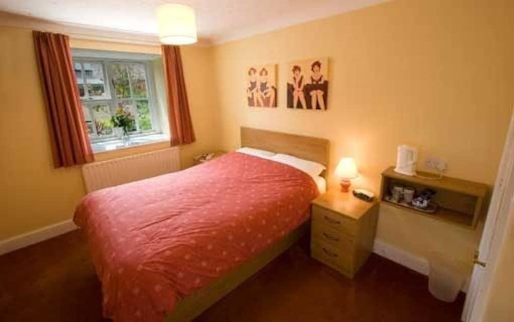 The Willow Guest House 亨廷登