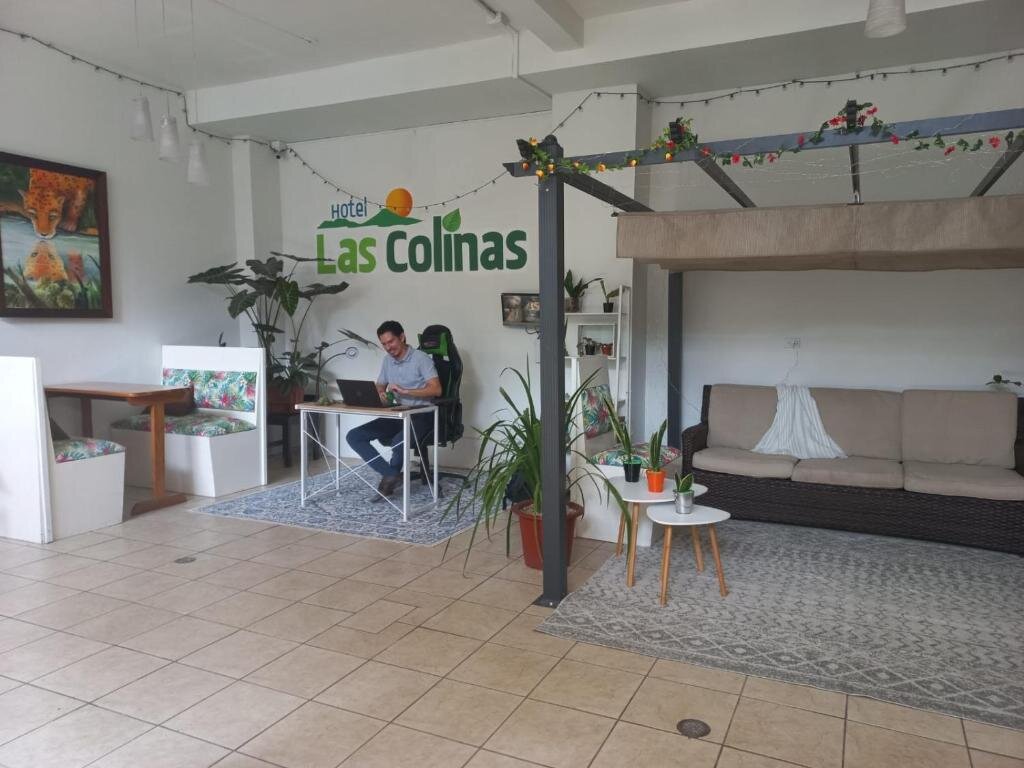 Кровать в общем номере (женский номер) Hotel Las Colinas