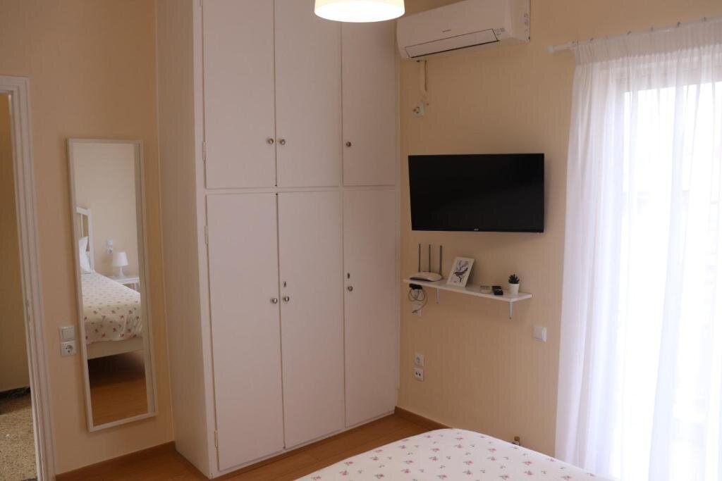 Apartamento ☆Minimal 6 floor Apartment in the Center of Patras