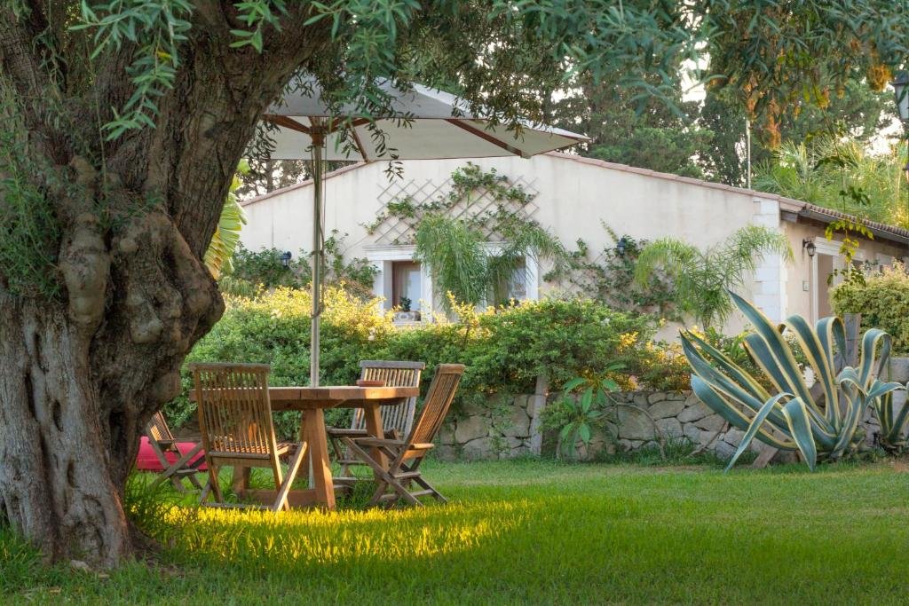 Двухместный номер Standard с видом на сад Villa Dei Papiri Fonte Ciane