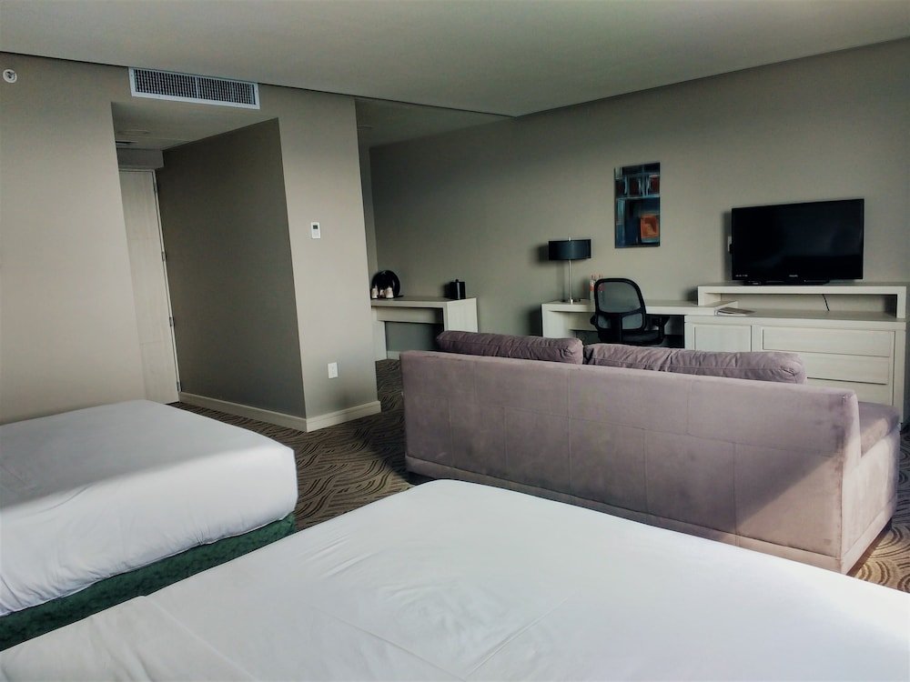 Четырёхместный люкс Holiday Inn Express Pachuca, an IHG Hotel