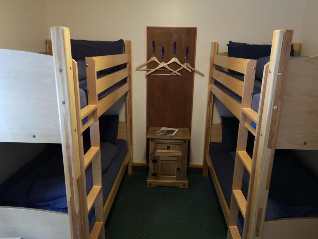 Кровать в общем номере (женский номер) Aviemore Youth Hostel