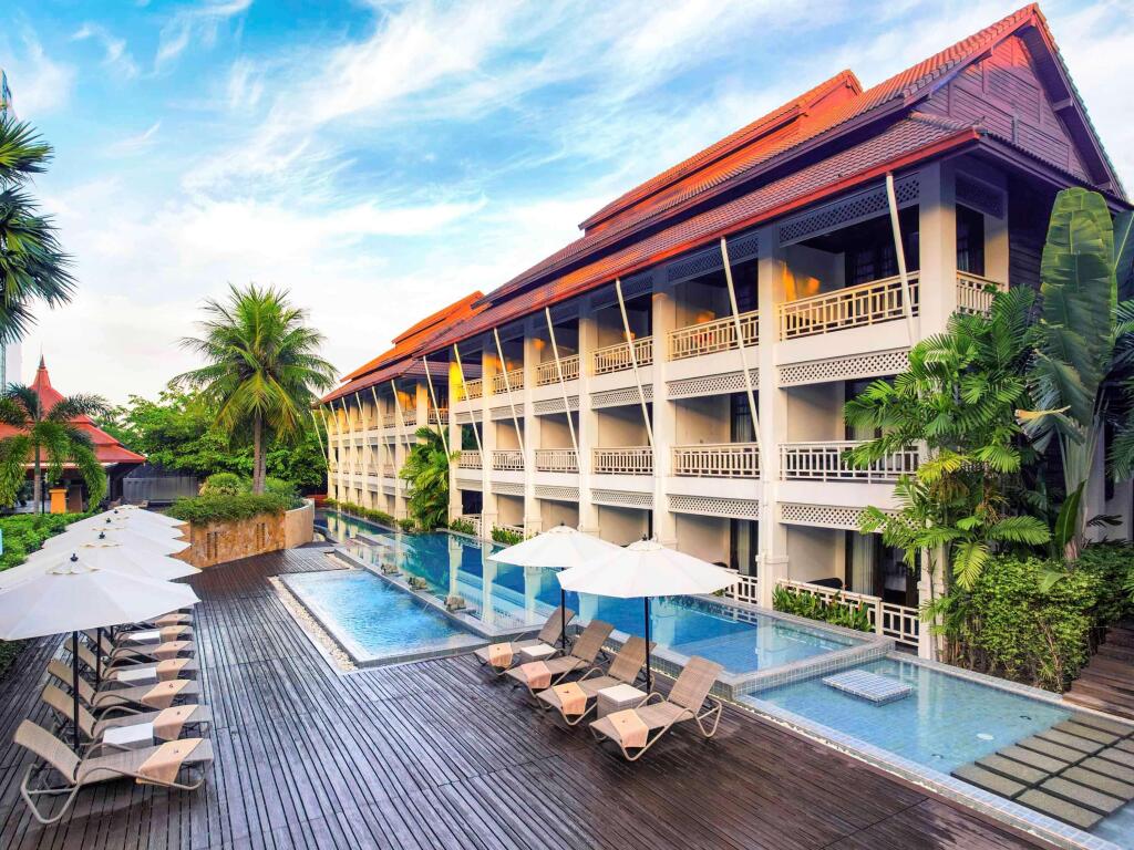 Отель Pullman Pattaya Hotel G 5* (100 отзывов) в Северная Паттайя, Паттайя.  Забронировать Pullman Pattaya Hotel G 5*. Оплата картами МИР.