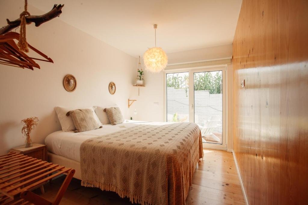 Standard Doppel Zimmer mit Gartenblick We Surf House