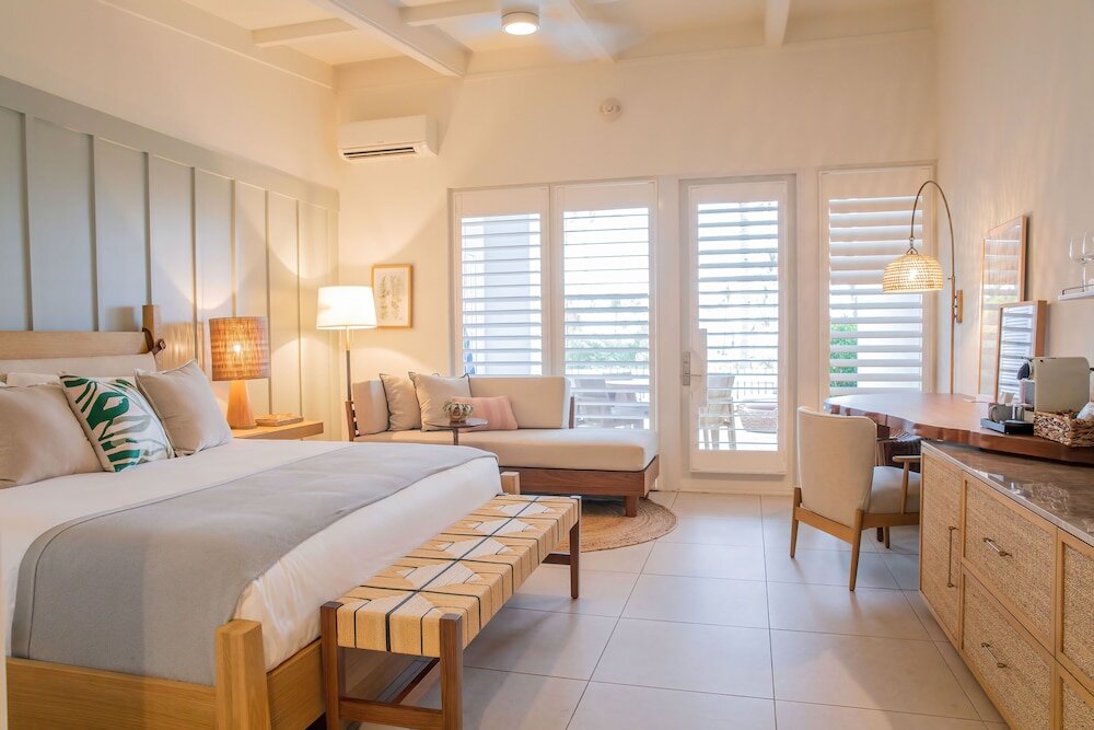 Standard room with partial ocean view Islander Resort
