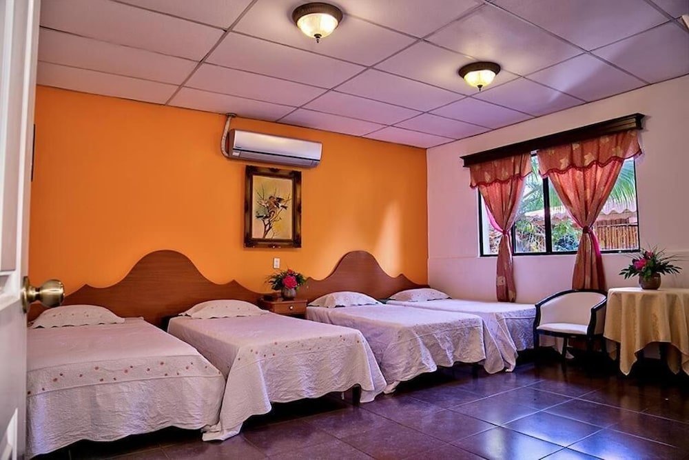 Standard quadruple chambre Hotel Plaza Guanacaste