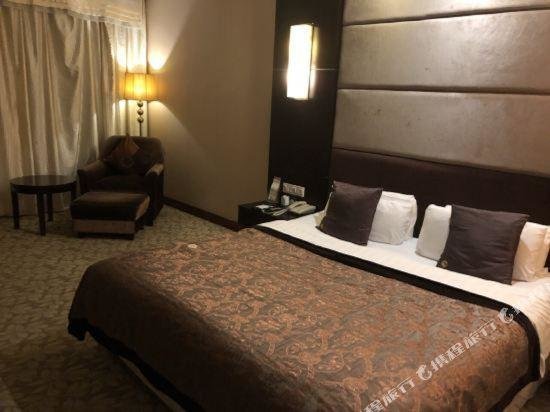 Business Suite Legend Holiday Hotel