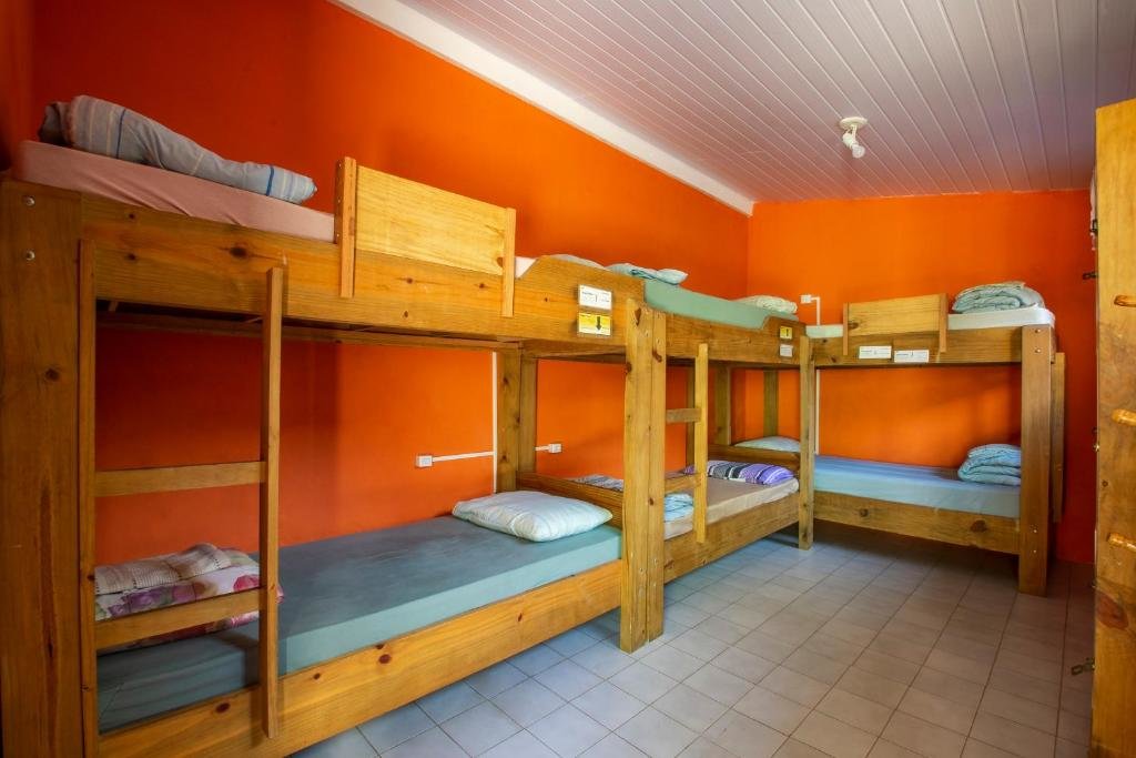 Кровать в общем номере Geckos Hostel