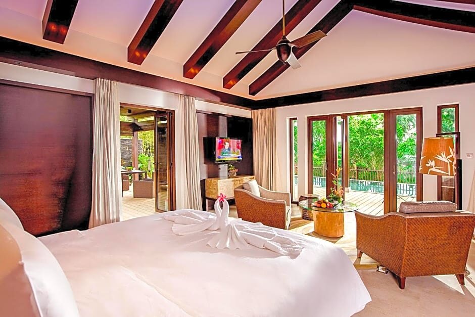 Вилла Premier c 1 комнатой oceanfront Narada Resort & Spa Perfume Bay Sanya - All Villas
