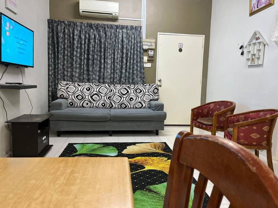 Cabaña Lovely 3-bedroom with free parking Seremban 2