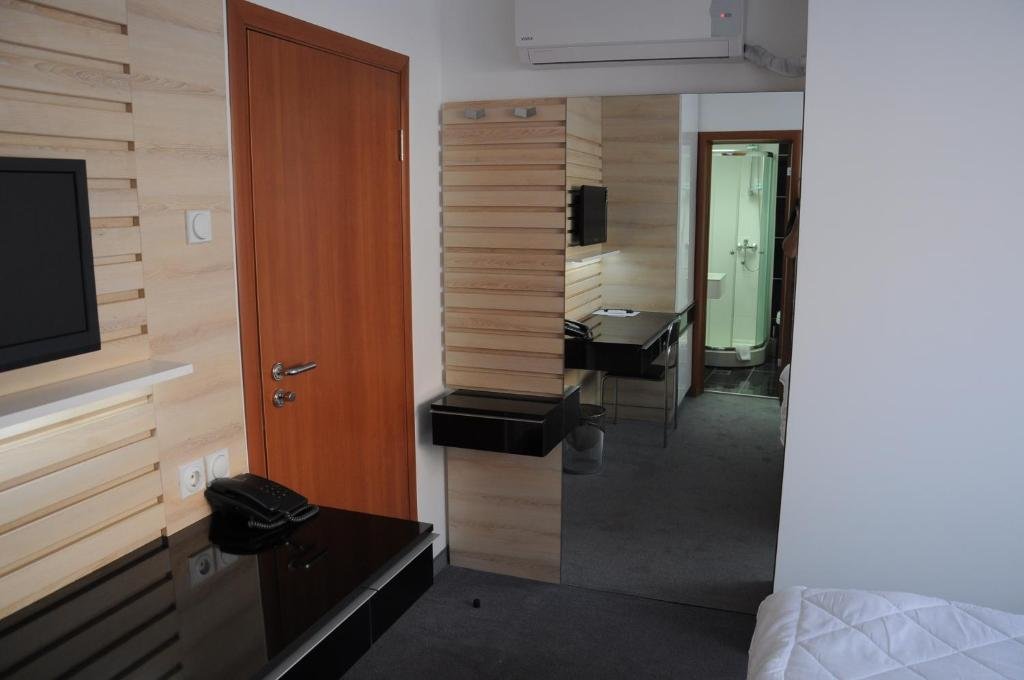 Standard Doppel Zimmer Garni Hotel Consul