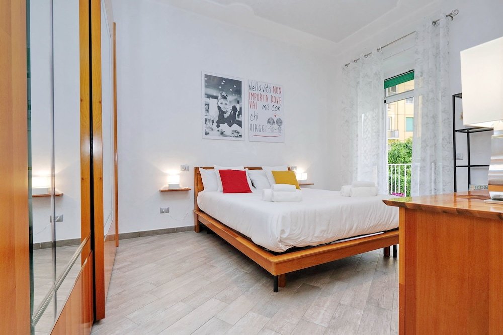 1 Bedroom Apartment with balcony Casetta Fiorelli in Rome