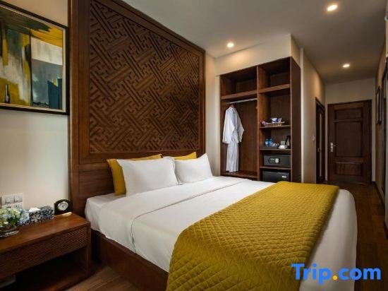 Executive room Hanoi Lakeside Premium Hotel & Travel