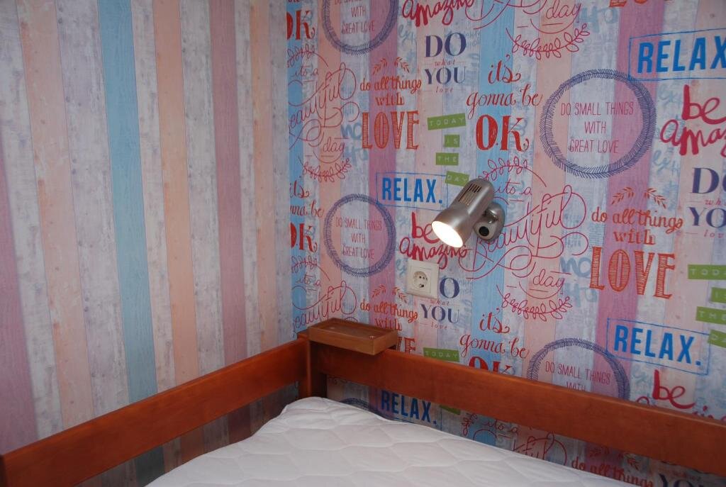 Кровать в общем номере (женский номер) Green Apple Hostel