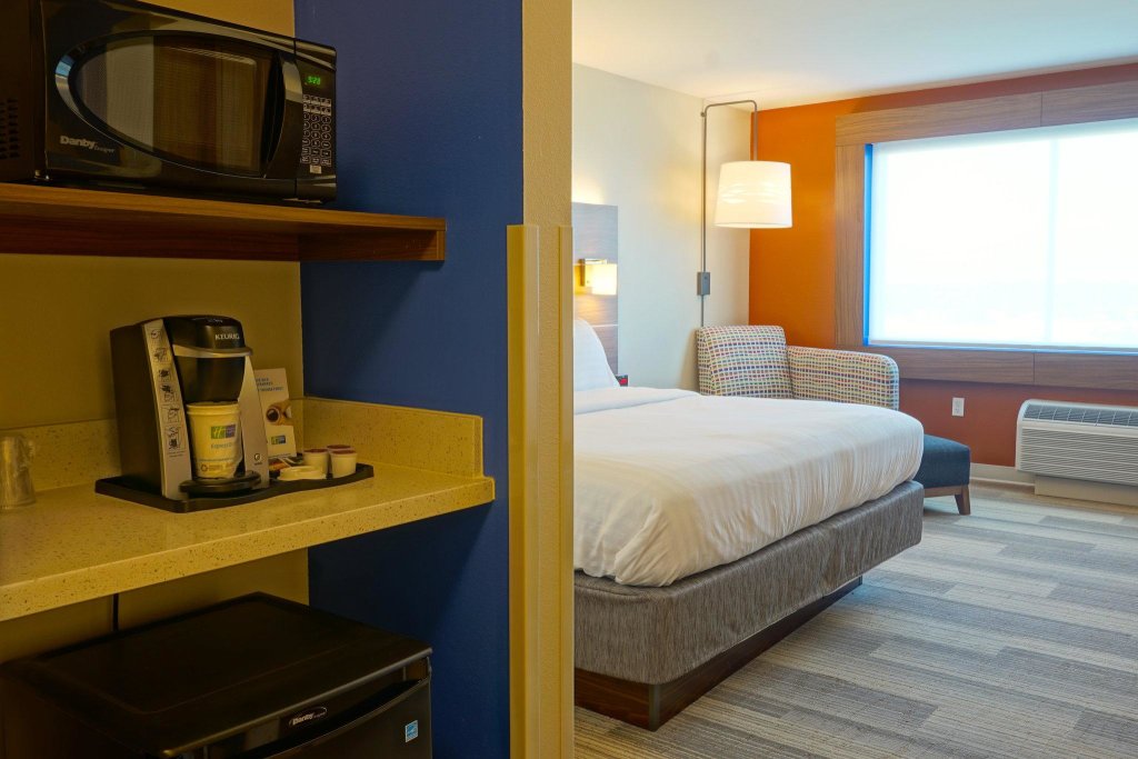 Habitación Estándar Holiday Inn Express & Suites Omaha - Millard Area, an IHG Hotel