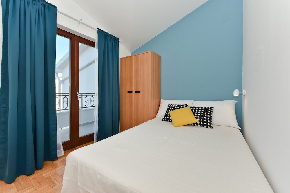 Апартаменты с 2 комнатами с балконом и с красивым видом из окна Mediterraneo Garden Apartments