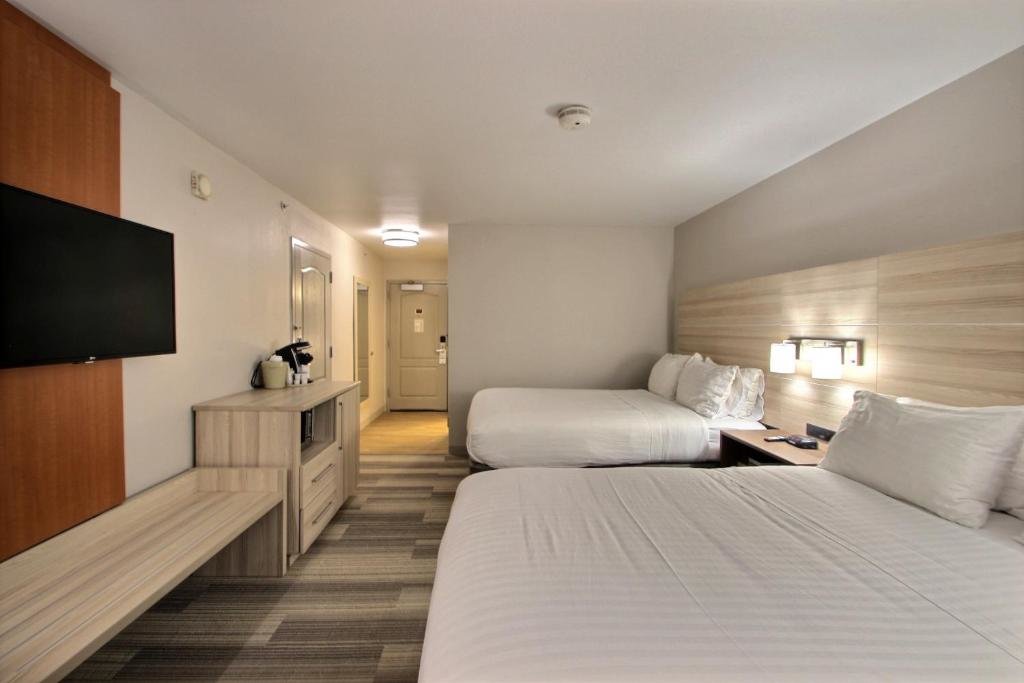 Standard Doppel Zimmer Holiday Inn Express Hotel & Suites Milwaukee Airport, an IHG Hotel