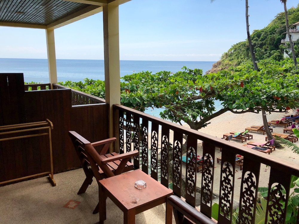Номер Standard с балконом и beachfront Отель Coral View Resort
