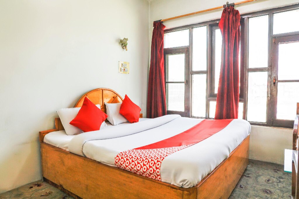 Standard Suite OYO 72225 Hotel Dilshan
